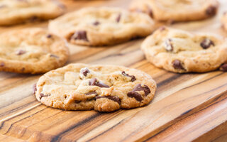 Cookies de Café com Gotas de Chocolate Meio Amargo