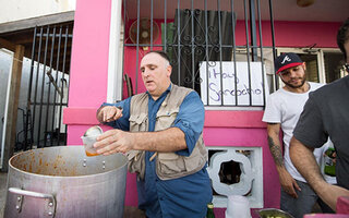 Cozinhas de Emergência - Disney+