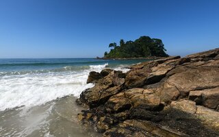 Praia das Conchas, no Guarujá | Aproximadamente 128km de São Paulo 