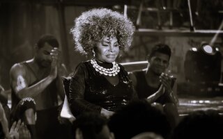 Power! Elza Vive, um show em homenagem à Elza Soares