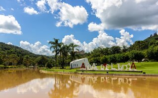 Águas de Lindóia e Circuito das Águas Paulista