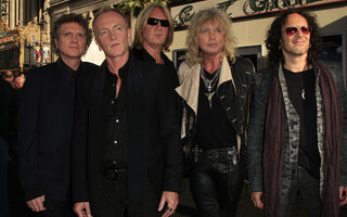 Def Leppard e Mötley Crüe