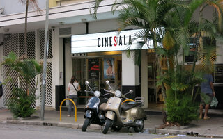 Sessão de cinema na Cinesala