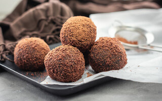 Bolinho de Chuva de Abóbora com Chocolate