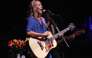 Colbie Caillat