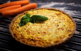 Quiche de cenoura com Cream Cracker