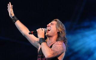 Angra | Show