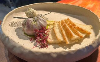 Amir Slama | Burrata de Tartare de Atum