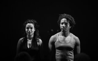 Teatro | Black Machine