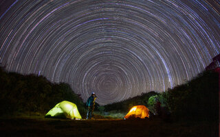 Cosmontanhas – Uma Jornada Entre o Céu e a Terra