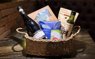 Manduque Massas e Maçãs