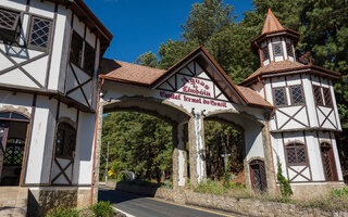Águas de Lindóia | 160 km (cerca de 2h30)