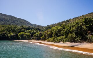 Ubatuba | 220 km (cerca de 3h30)