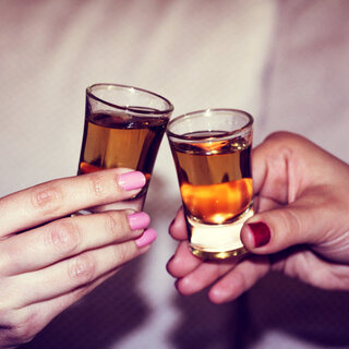 10 tipos de shots para beber com os amigos - ObaOba