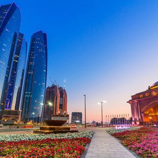 Viagens Internacionais: Abu Dhabi: passagem para conhecer o melhor dos Emirados Árabes por R$ 2.528 e com todas as taxas! 