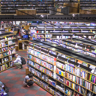 Na Cidade: 12 lugares que todo amante de livros precisa conhecer em São Paulo
