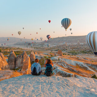 Viagens Internacionais: 10 incríveis destinos ao redor do mundo para voar de balão