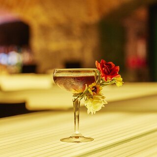 Bares: Bar dos Arcos lança nova carta de drinks em celebração ao centenário da Semana da Arte Moderna de 22; saiba mais!