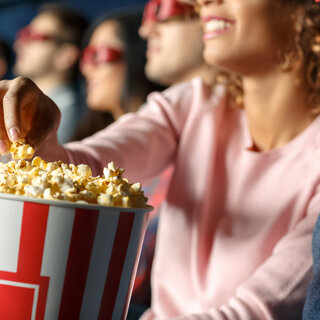 Promoções e descontos: Descontos imperdíveis e ingressos a R$ 10: veja as promoções da Black Friday 2022 nos cinemas de São Paulo!