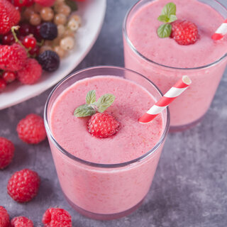 Receitas: 10 receitas de smoothie para deixar os dias de calor mais refrescantes