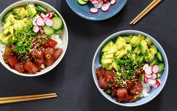 Leve e saudável: aprenda 6 receitas de poke