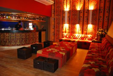 Baladas: Taj Lounge