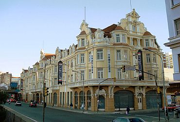 Viagens: Edifício Ely