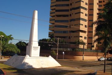 Obelisco da Cidade