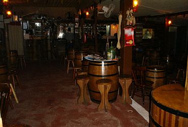 Restaurantes: Cantina de Vinhos Pipa- Trindade