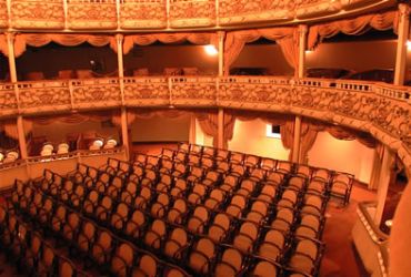 Arte: Teatro Municipal de Niterói