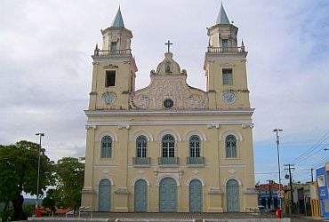 Viagens: Basílica de Nossa Senhora das Neves