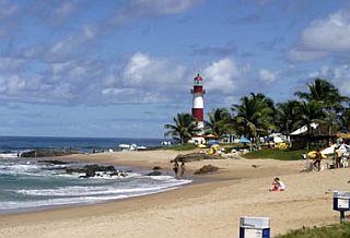 Viagens: Praia de Itapuã