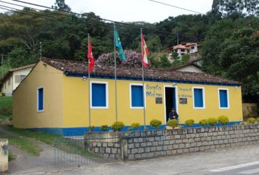 Arte: Escola de Oleiros Joaquim Antônio de Medeiros