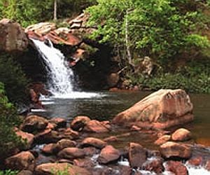 Cachoeira da Saia Velha