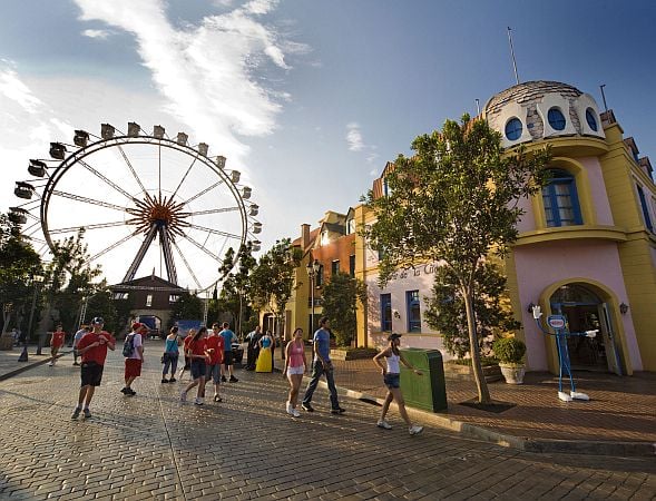 Como é o parque de diversões Hopi Hari em São Paulo - Felipe, o pequeno  viajante