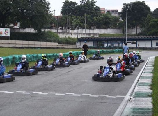 Guia Básico do Kart: saiba mais sobre esse esporte!