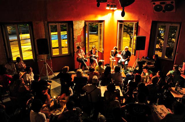Bares (antigo): Sarau do Chico