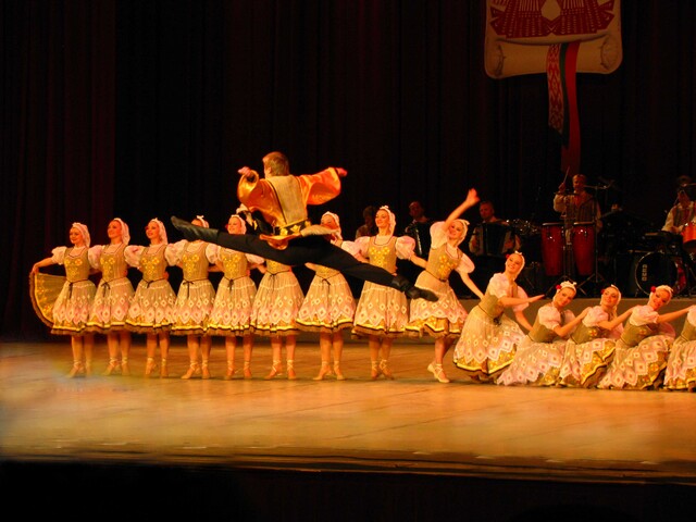 Arte: Companhia de Danças da Bielorússia