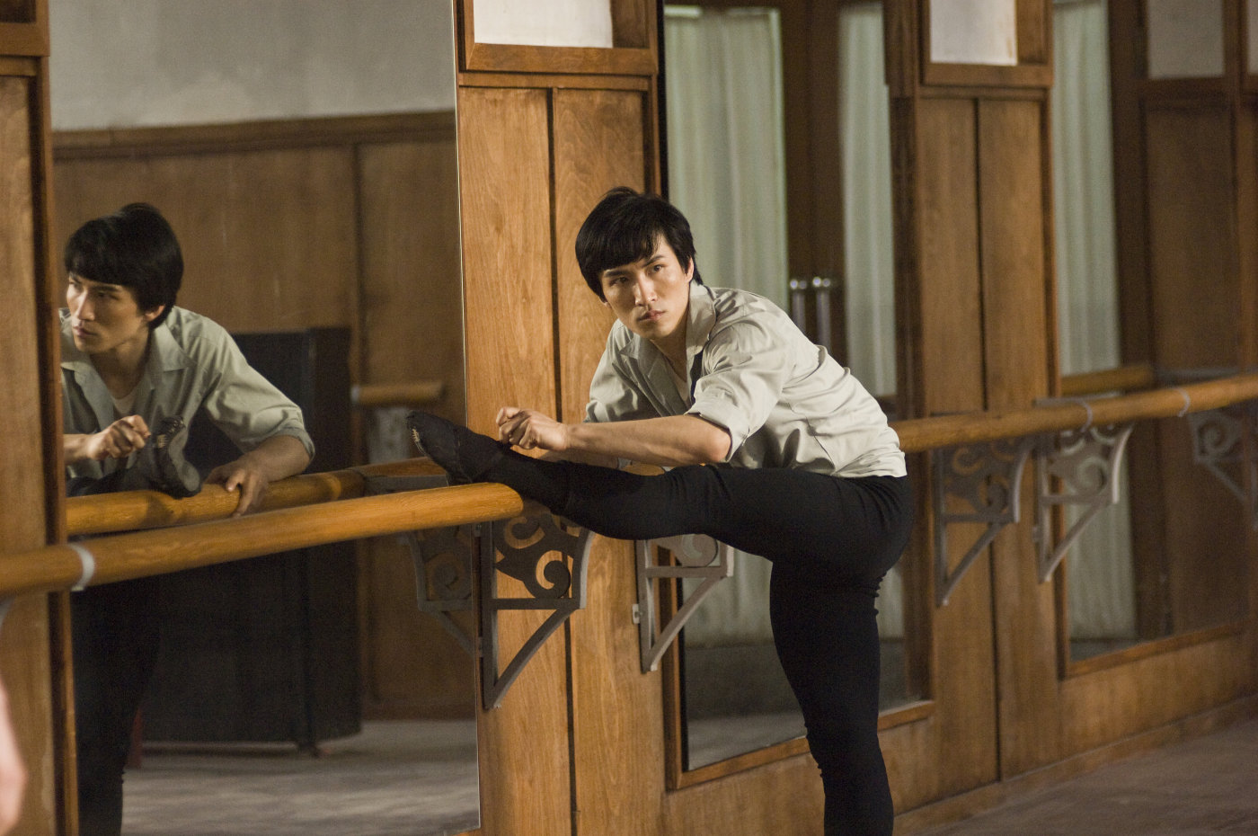 O Último Dançarino De Mao Filme Trailer Sinopse E Críticas Guia Da