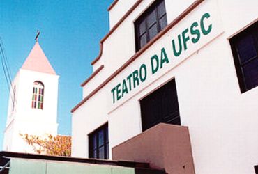 Arte: Teatro da UFSC