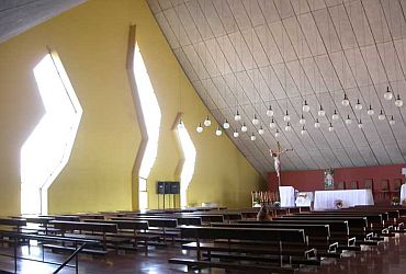 Viagens: Catedral Militar Rainha da Paz