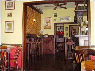 Bares (antigo): Shamrock Irish Pub