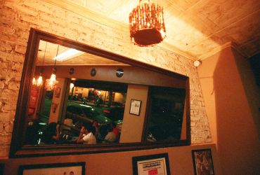 Bares (antigo): Madre Bar