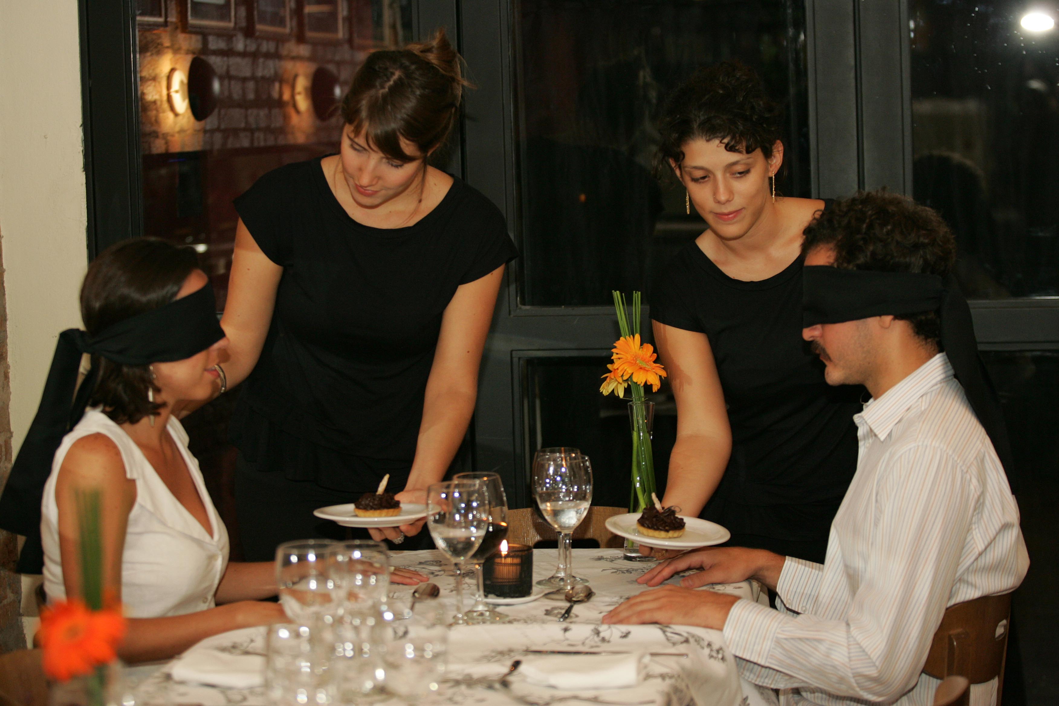 Restaurantes: De olhos bem...vendados