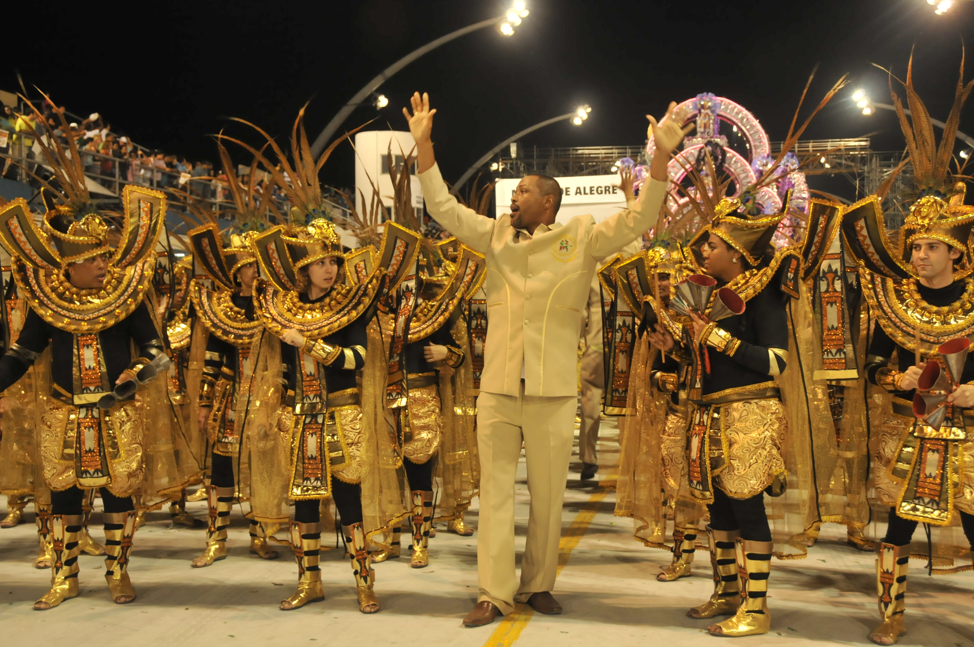 Viagens: Conheça o samba-enredo da Mocidade Alegre para 2013