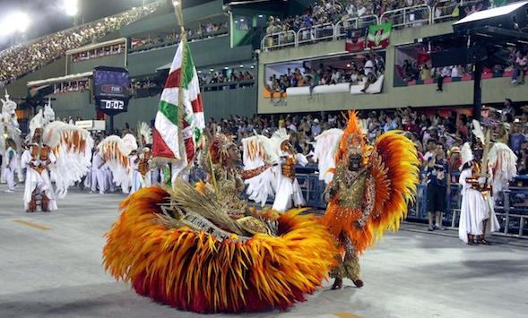 Na Cidade: Ensaios Grande Rio 2013