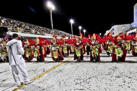 Shows: Ensaios União da Ilha 2013