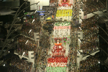 Viagens: Hospedagem barata em São Paulo para o Carnaval 2013