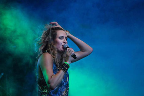 Shows: Samba de Rainha