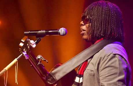 Shows: Milton Nascimento